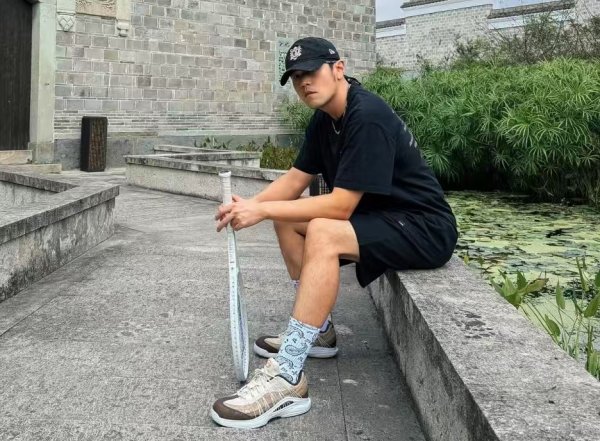 启灯网 蔡威泽为啥敢 “晾” 周杰伦？消失 9 天不回话，竟因私藏巡演 “关键道具”